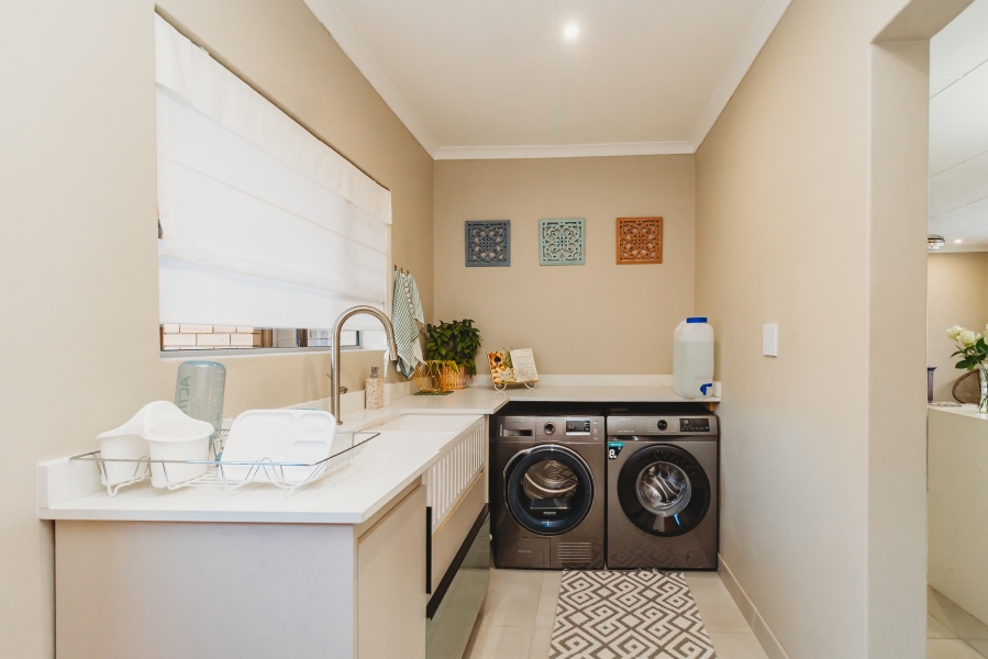 3 Bedroom Property for Sale in Heather Park Western Cape